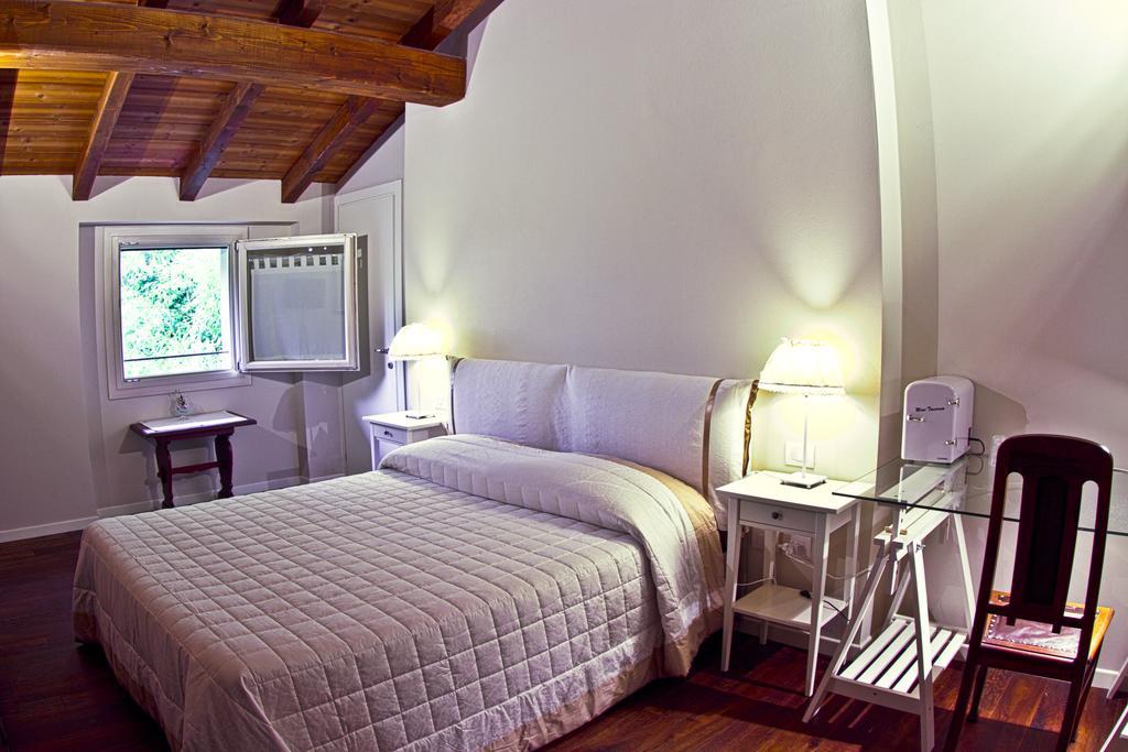 Locanda Del Toro Calderara di Reno Exterior photo
